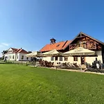 Estalagem Zámeček - Chateau Lány - Depandance Stroodel