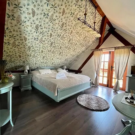 Zamecek - Chateau Lany - Depandance Stroodel 여관 브르제츨라프