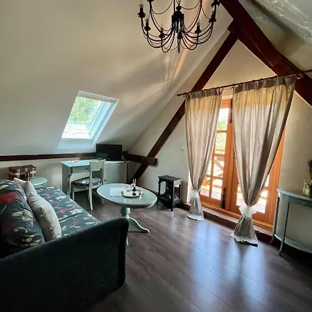 Zamecek - Chateau Lany - Depandance Stroodel 브르제츨라프