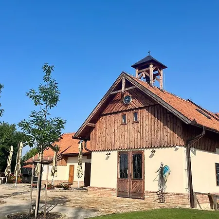 Zámeček - Chateau Lány - Depandance Stroodel * Břeclav
