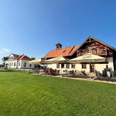 여관 Zamecek - Chateau Lany - Depandance Stroodel