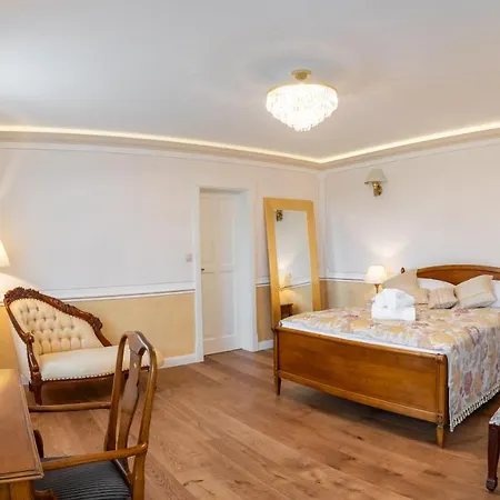 여관 Zamecek - Chateau Lany - Depandance Stroodel 브르제츨라프