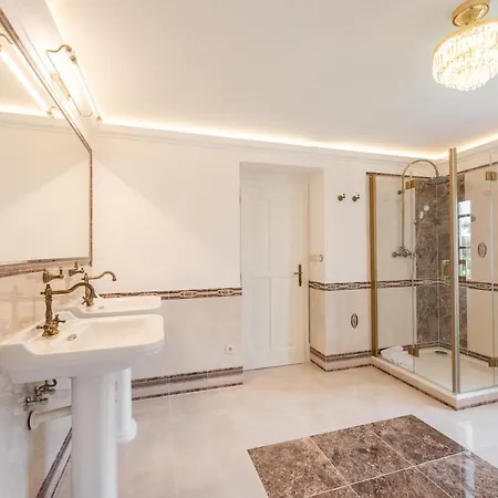 여관 Zamecek - Chateau Lany - Depandance Stroodel