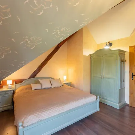 Zamecek - Chateau Lany - Depandance Stroodel 여관 *