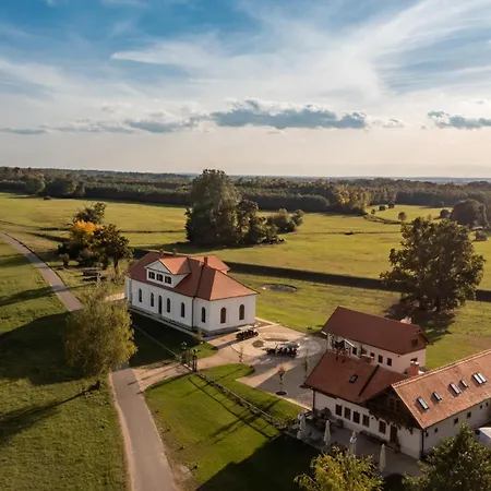 Zámeček - Chateau Lány - Depandance Stroodel * Břeclav