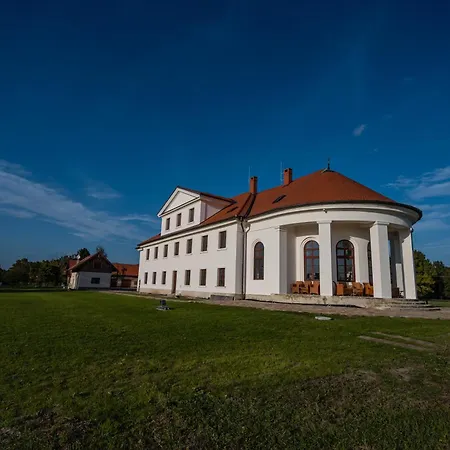 Zamecek - Chateau Lany - Depandance Stroodel