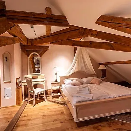 Zámeček - Chateau Lány - Depandance Stroodel Estalagem