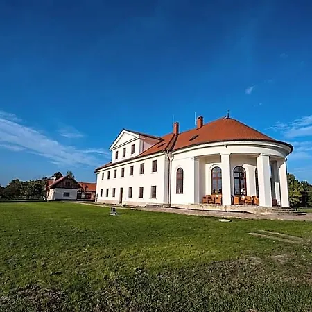 Zámeček - Chateau Lány - Depandance Stroodel Estalagem *