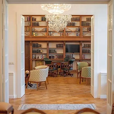 Zámeček - Chateau Lány - Depandance Stroodel Estalagem *