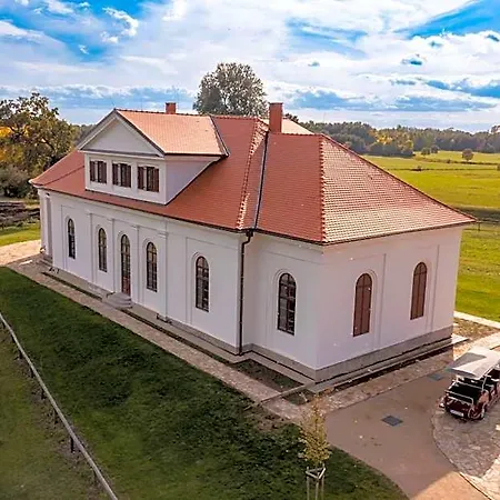 Zámeček - Chateau Lány - Depandance Stroodel Estalagem *
