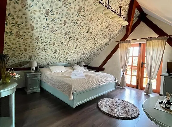 Zamecek - Chateau Lany - Depandance Stroodel Herberg Břeclav