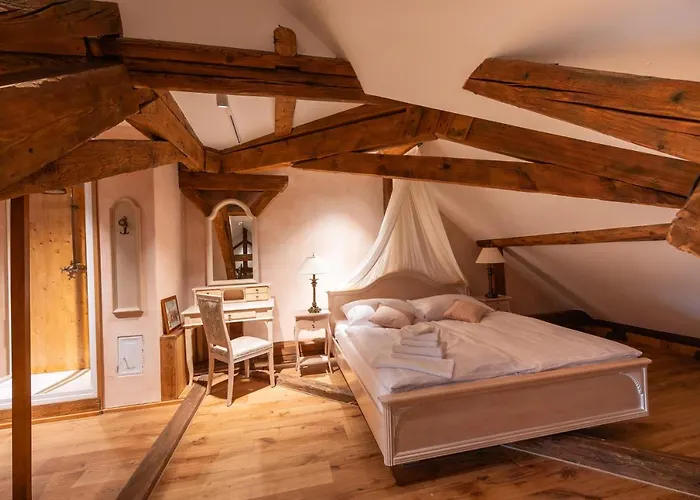 Zamecek - Chateau Lany - Depandance Stroodel Herberg *