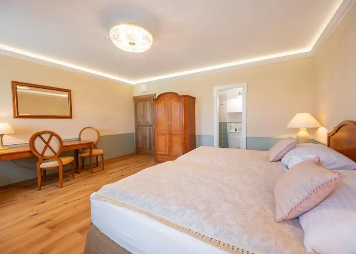 Zamecek - Chateau Lany - Depandance Stroodel * Břeclav