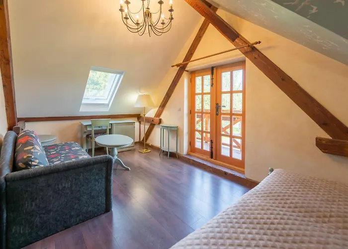 Herberg Zamecek - Chateau Lany - Depandance Stroodel *
