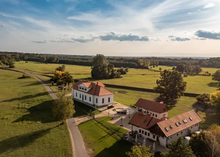 Zamecek - Chateau Lany - Depandance Stroodel * Břeclav